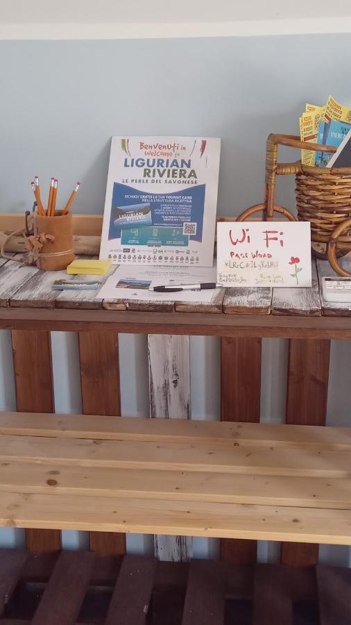 Mansarda A Noli Villa Buitenkant foto
